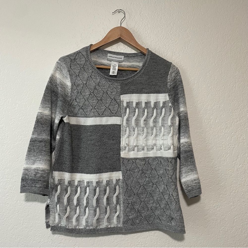 Vintage Y2K Grey/White Knit Sweater